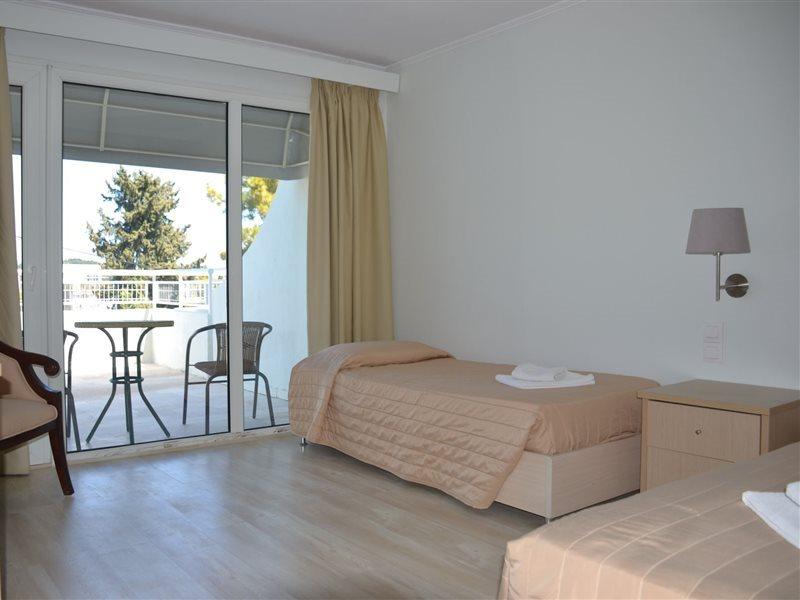Alexandros Hotel Perama  Bagian luar foto