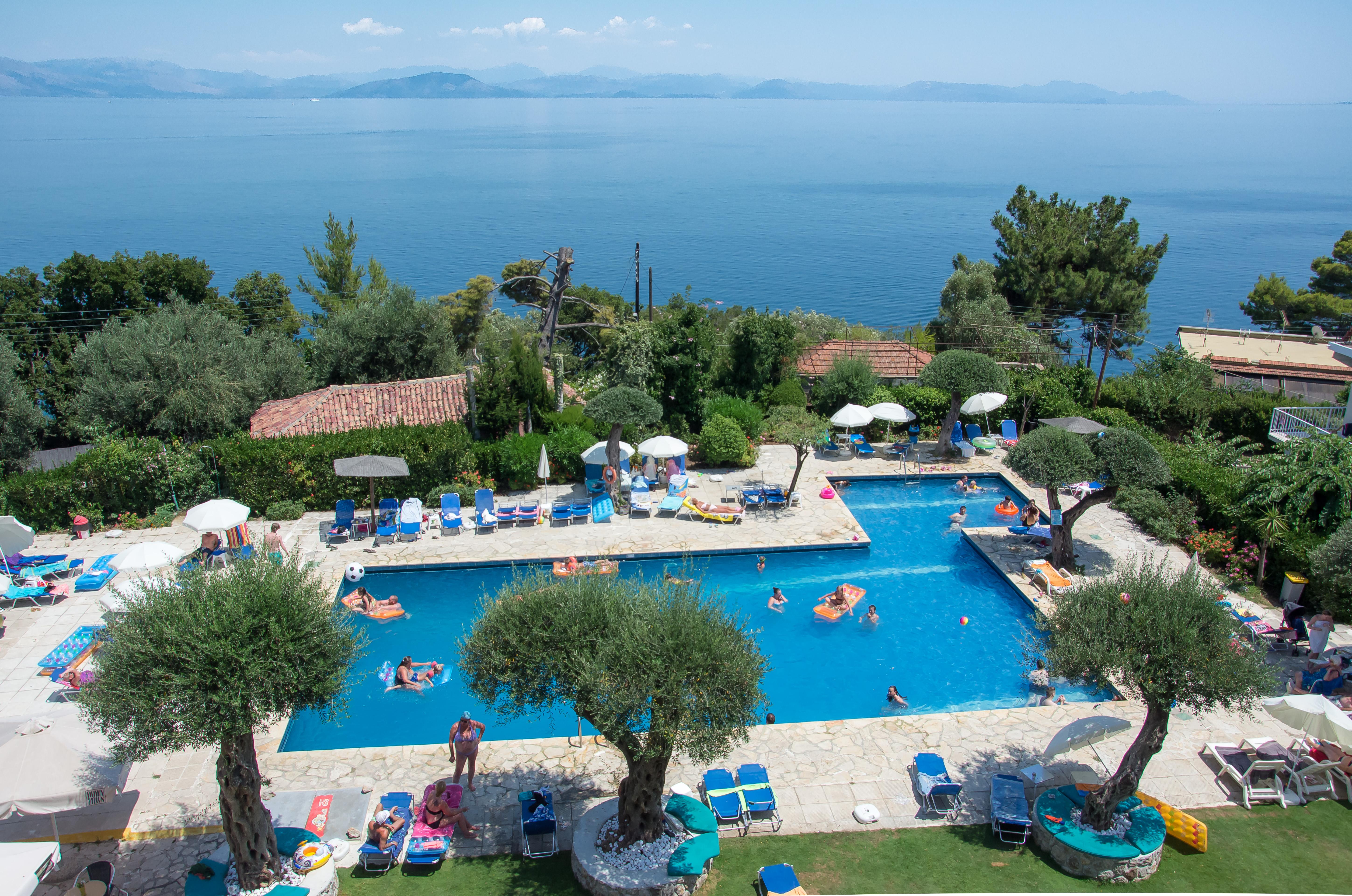 Alexandros Hotel Perama  Bagian luar foto