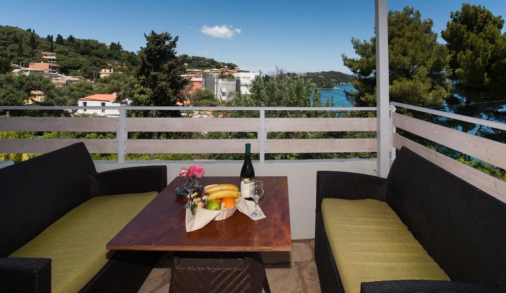Alexandros Hotel Perama  Bagian luar foto