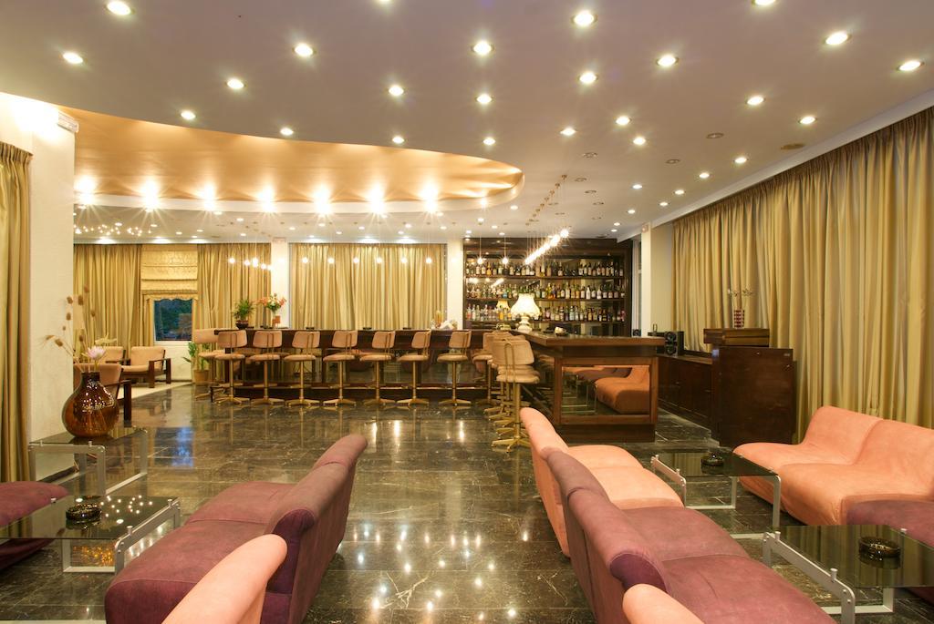 Alexandros Hotel Perama  Bagian luar foto
