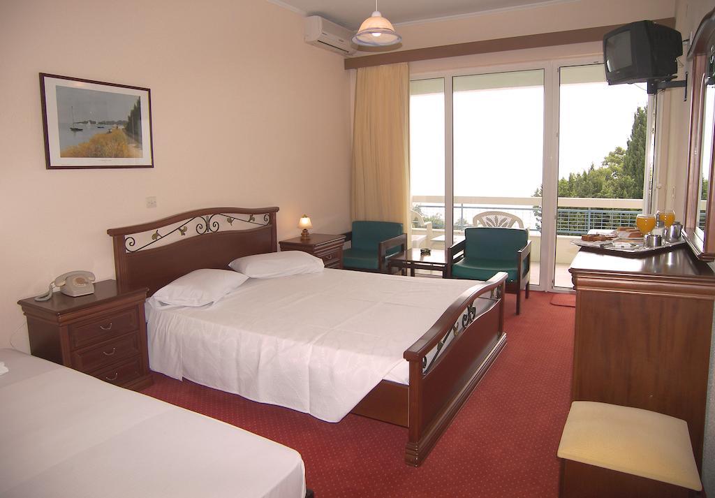 Alexandros Hotel Perama  Bagian luar foto