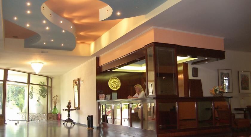 Alexandros Hotel Perama  Bagian luar foto