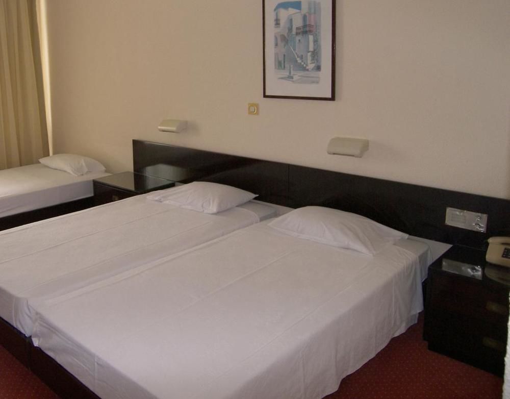 Alexandros Hotel Perama  Bagian luar foto