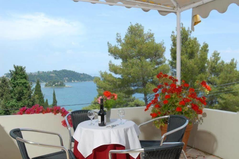 Alexandros Hotel Perama  Bagian luar foto