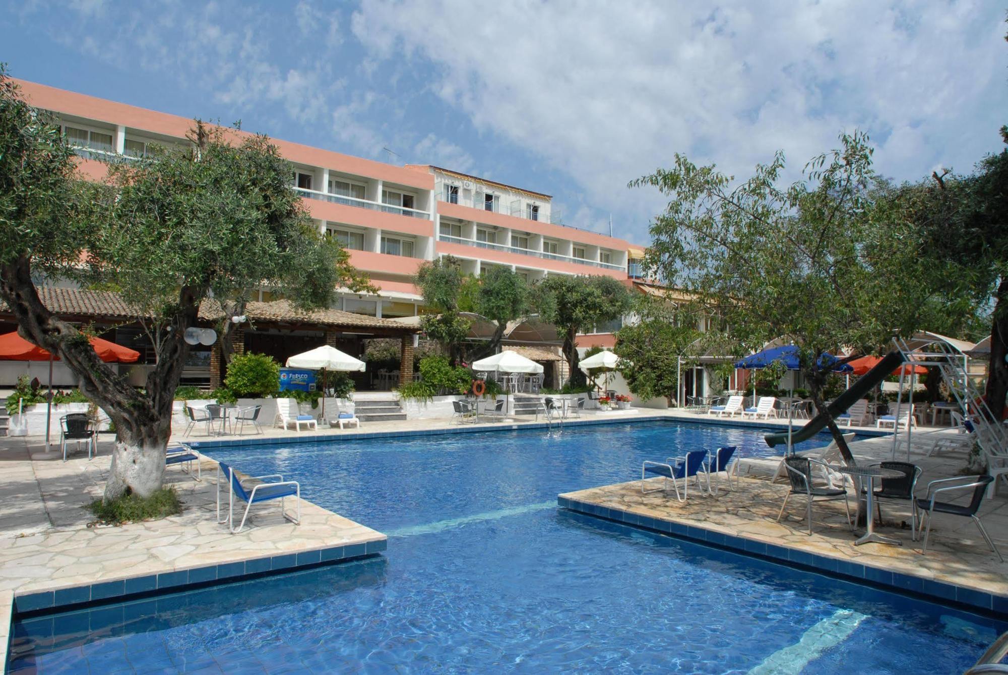 Alexandros Hotel Perama  Bagian luar foto